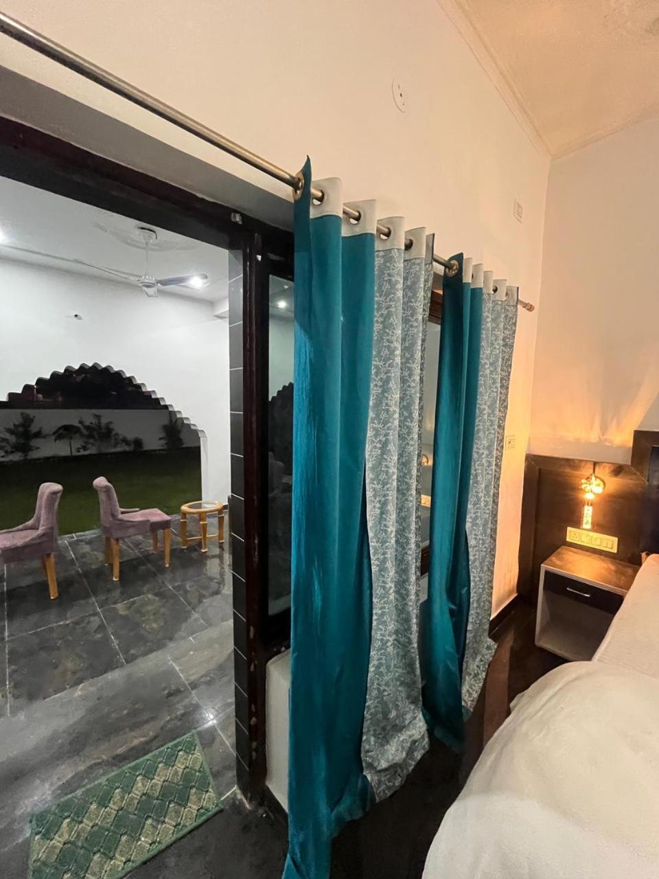 La Calma Homestay Khajurāho Exteriör bild