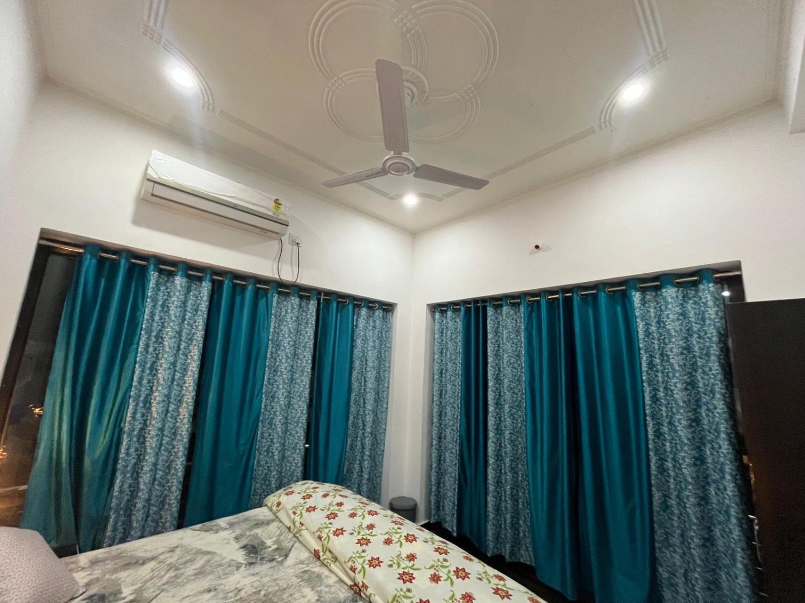 La Calma Homestay Khajurāho Exteriör bild