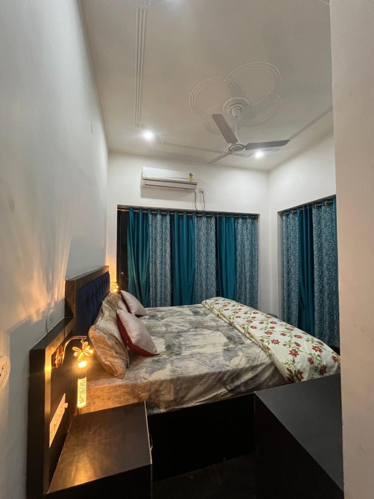 La Calma Homestay Khajurāho Exteriör bild