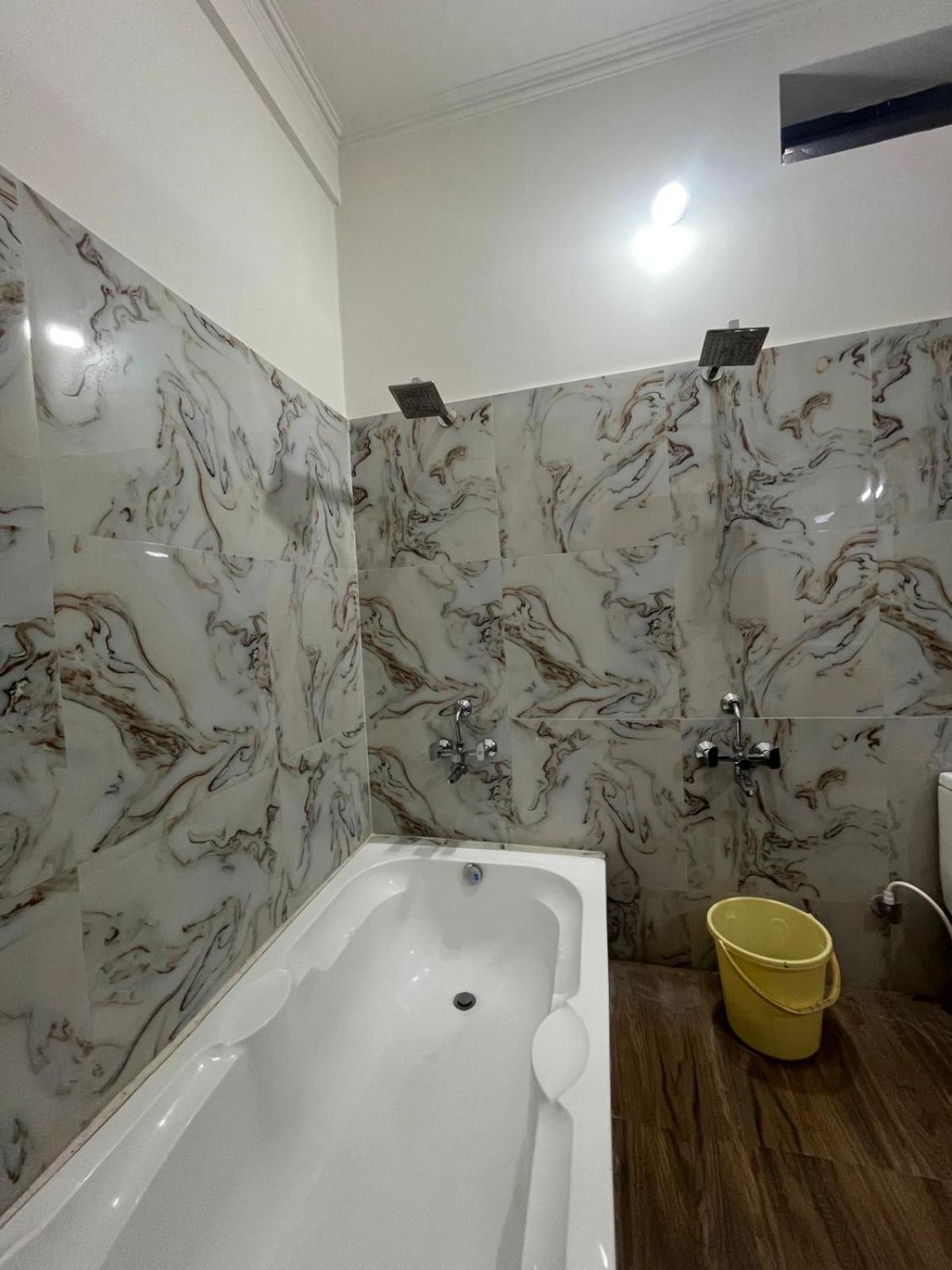 La Calma Homestay Khajurāho Exteriör bild